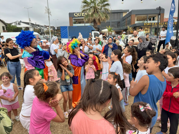 Gezgin Çocuk Atölyesi Taraklı ve Kocaali’de Miniklerle Buluştu