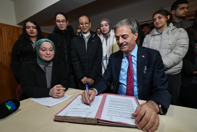 Toplu taşımada öğrencilerin tercihi Büyükşehir